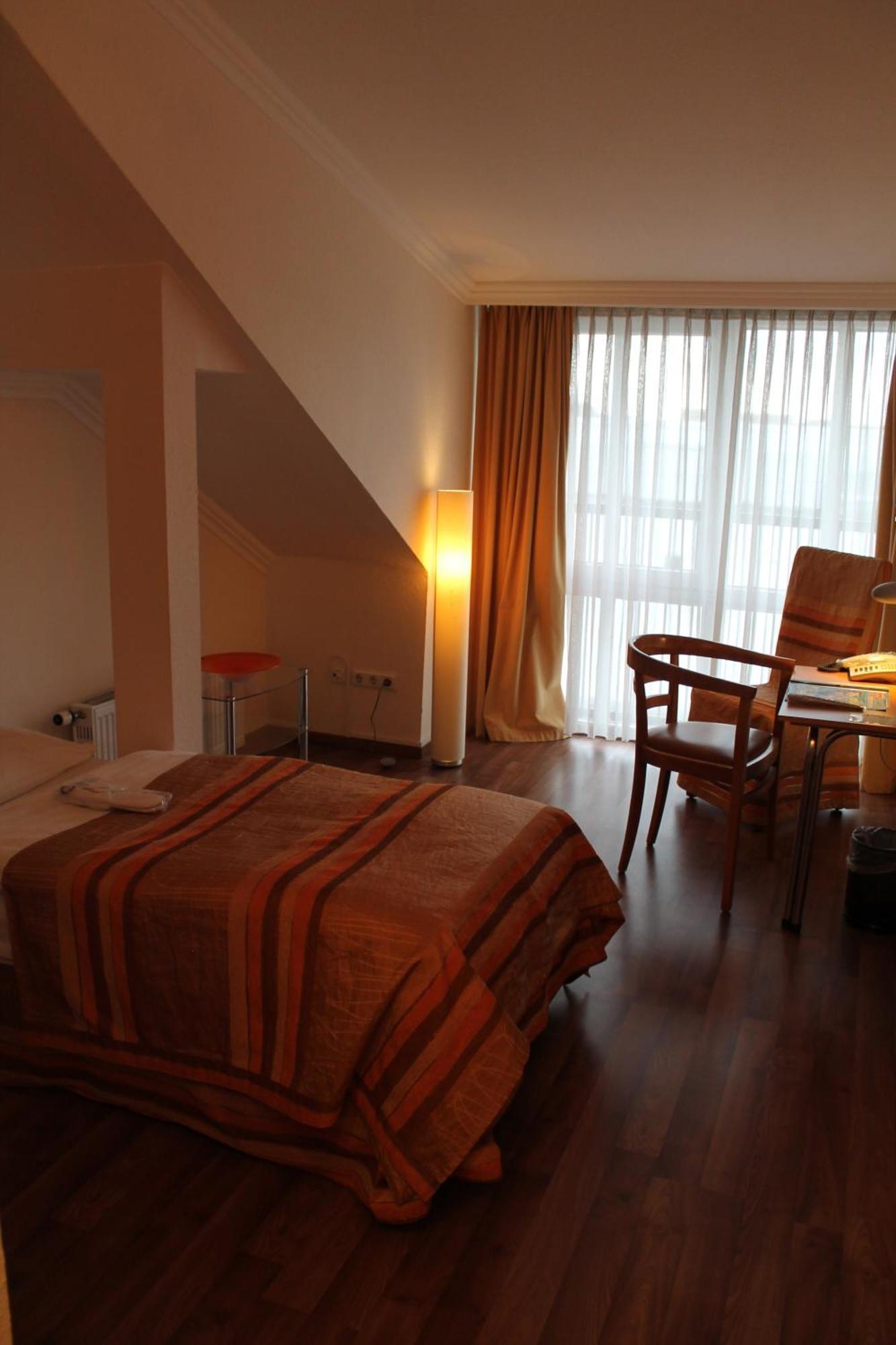 Stadt Hotel イーザーローン 部屋 写真