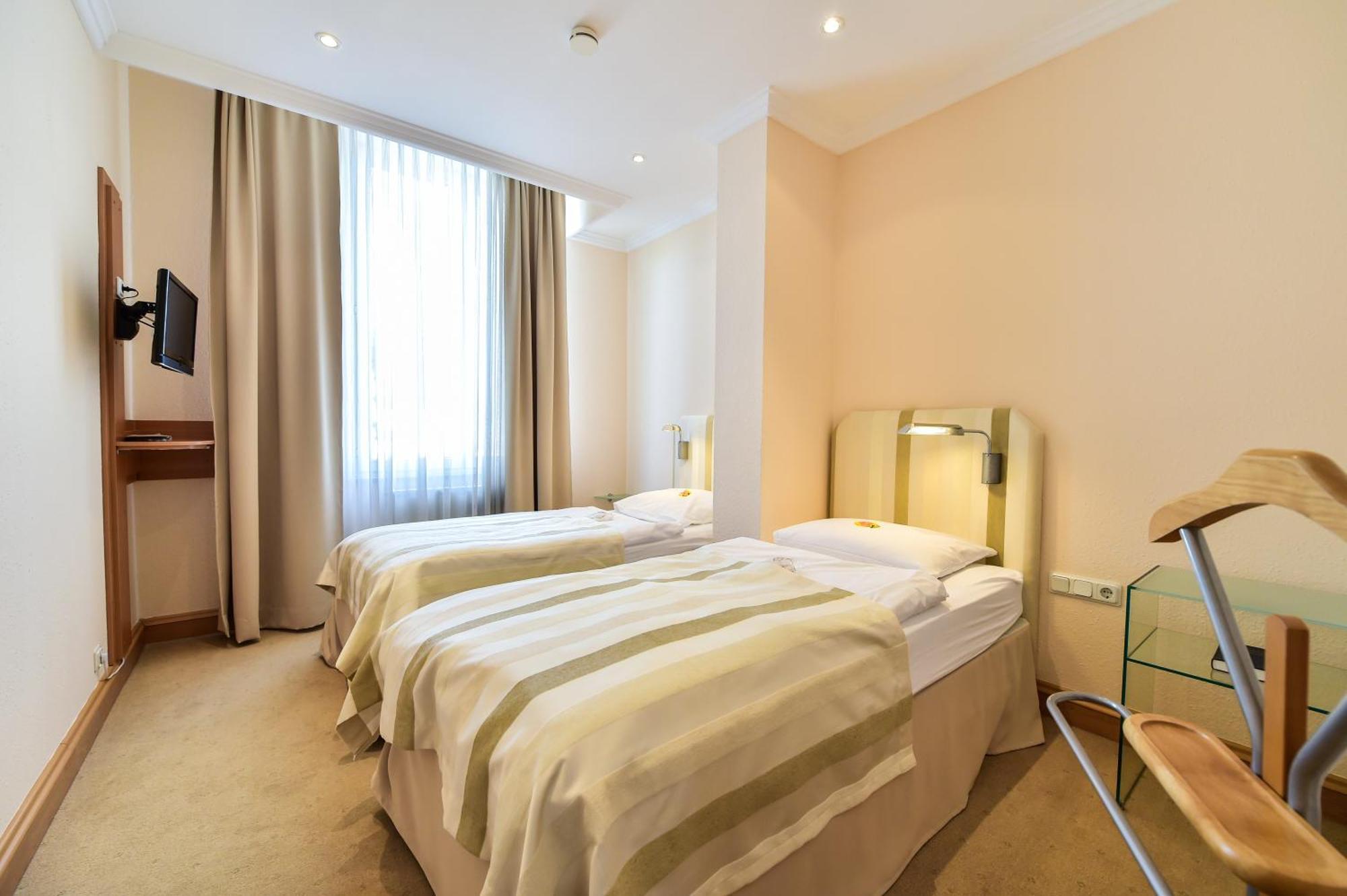 Stadt Hotel イーザーローン 部屋 写真